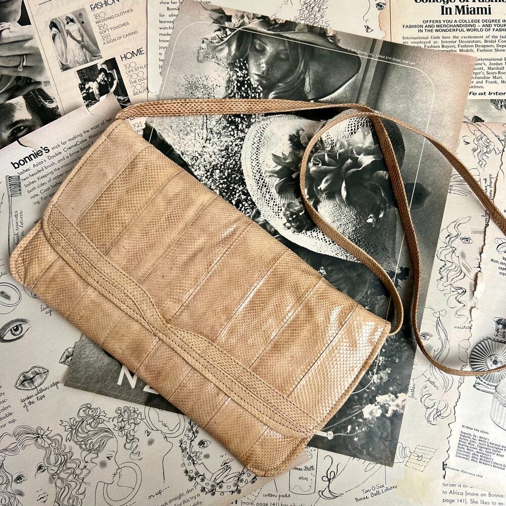 Vintage 70s W.A. Thompson‎ Beige Faux Snakeskin Clutch Convertible Crossbody Bag